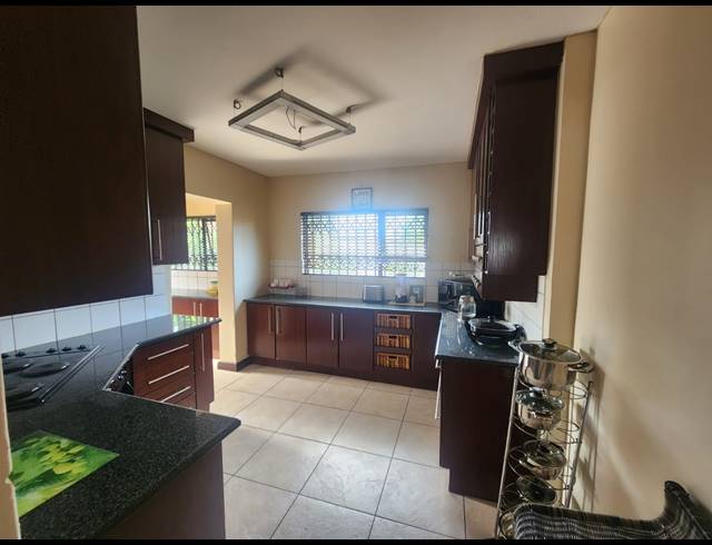 4 BEDROOM HOUSE FOR SALE IN SAFARI GARDENS